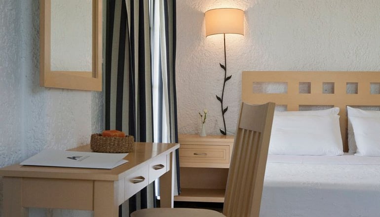 Andros Holiday Hotel - Γαύριο, Άνδρος