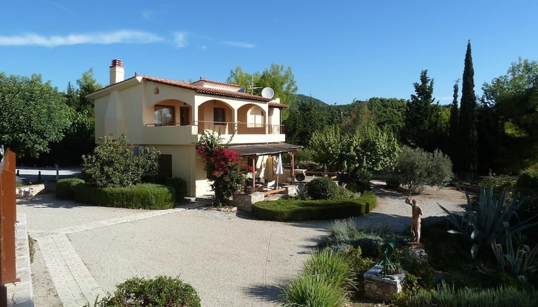 Milia Bay Hotel & Apartment