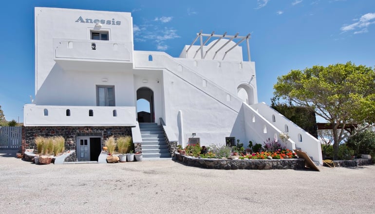 Anessis - Φηρά, Σαντορίνη
