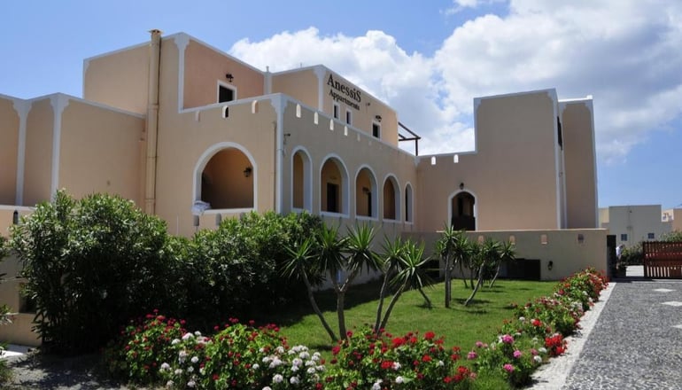 Anessis Apartments