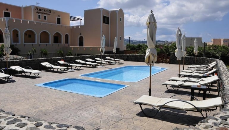 Anessis Apartments