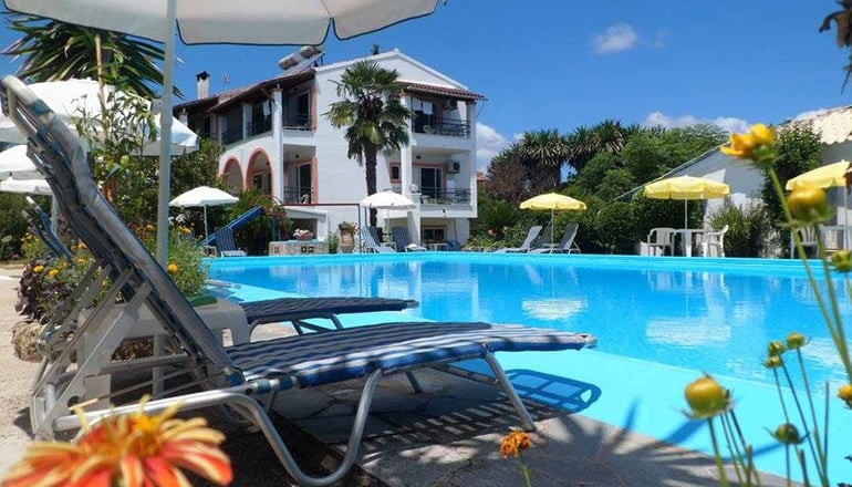 Angela Hotel & Apartments