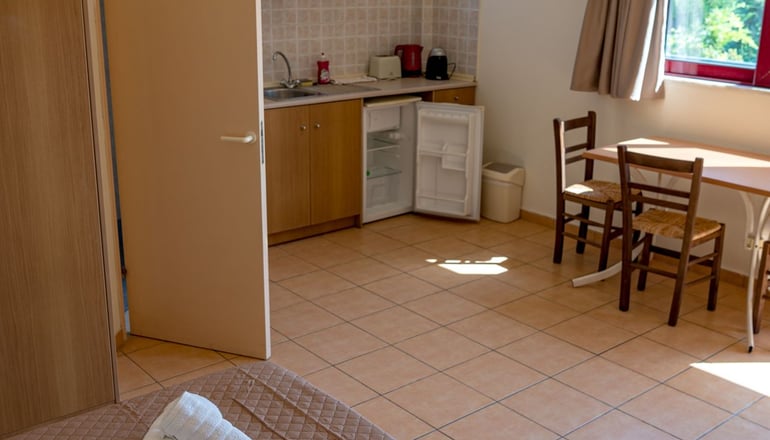 Angela Studios & Apartments Rhodes - Πεύκοι, Ρόδος