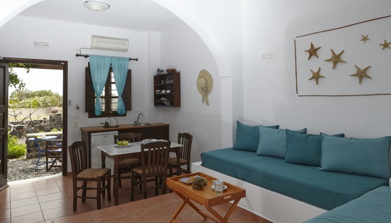 Anna Traditional Apartments Santorini