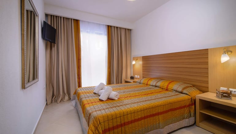 Apanemia by Flegra Hotels