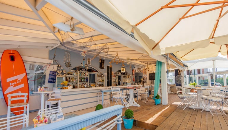 Aphrodite Beachfront Hotel