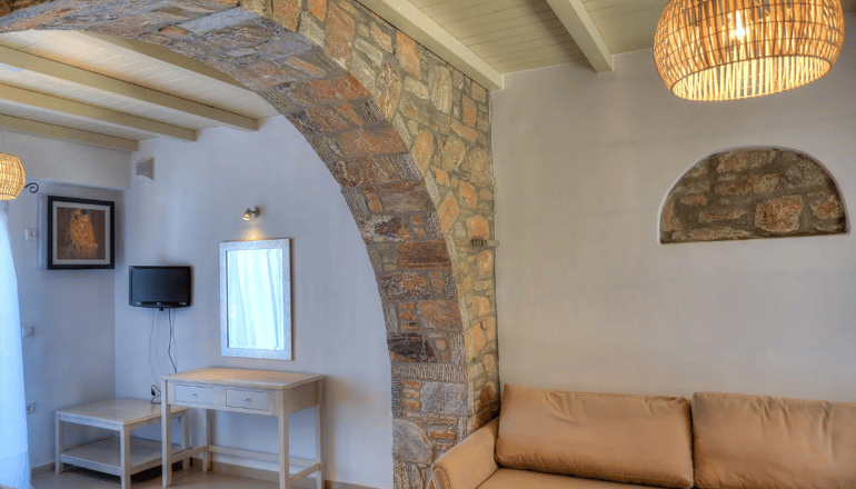 Aquapetra Hotel - Αμοργός