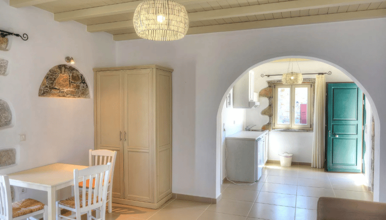 Aquapetra Hotel - Αμοργός