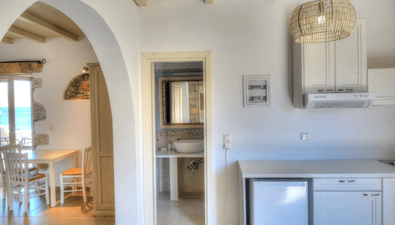 Aquapetra Hotel - Αμοργός