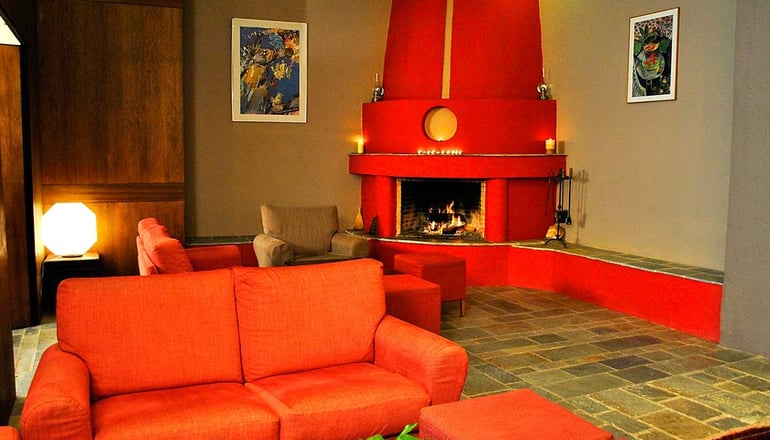Arahova Inn