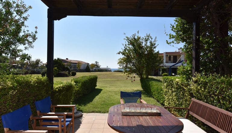 Ariadne Seaglass House