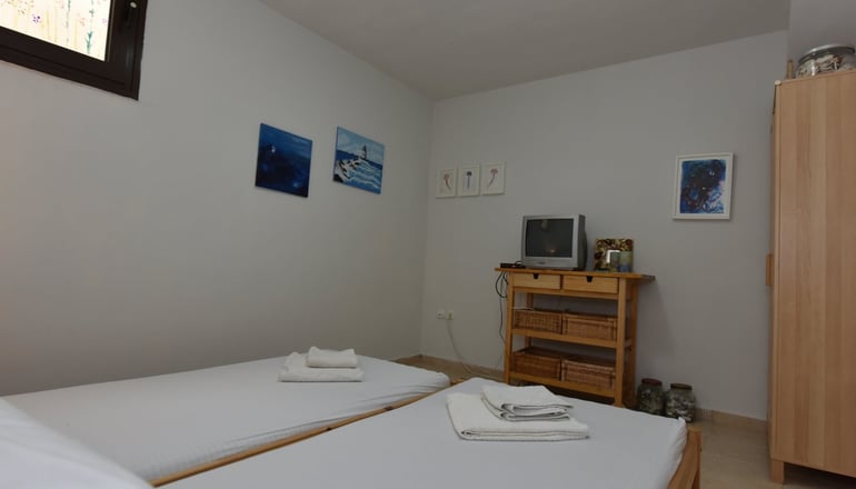 Ariadne Seaglass House