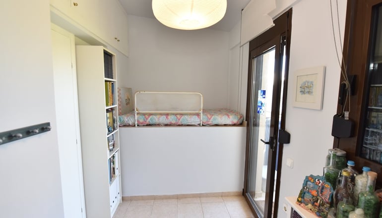 Ariadne Seaglass House