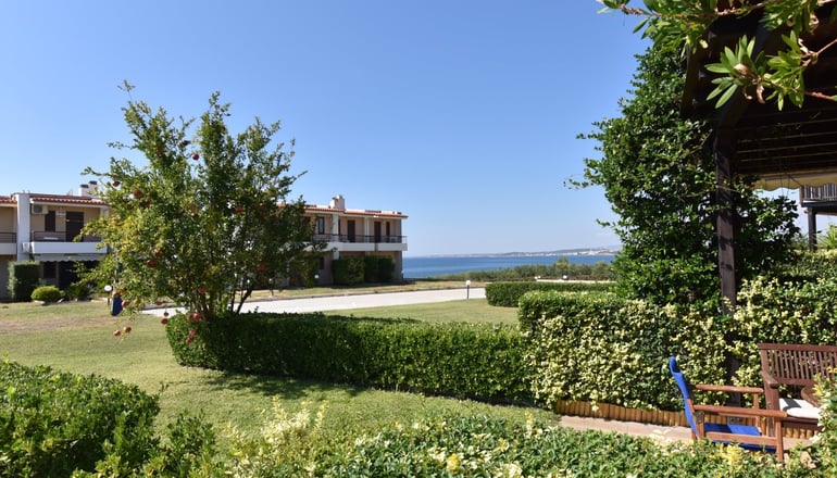 Ariadne Seaglass House