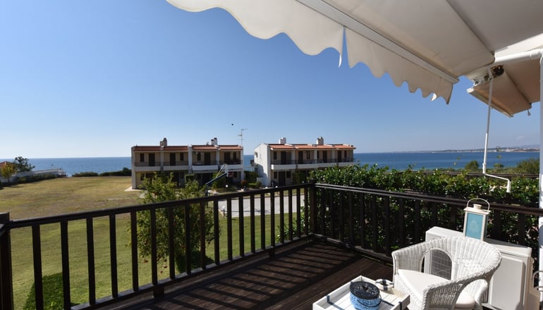 Ariadne Seaglass House