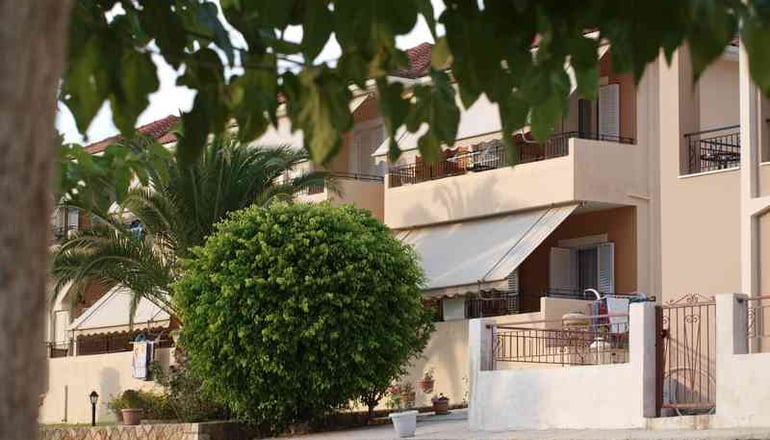 Aristotelis Apartments