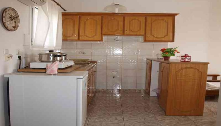 Aristotelis Apartments