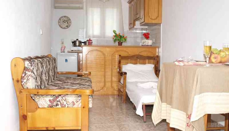Aristotelis Apartments