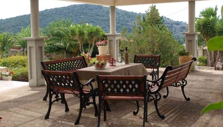 Aristotelis Apartments