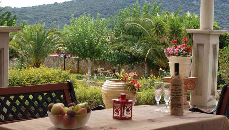 Aristotelis Apartments