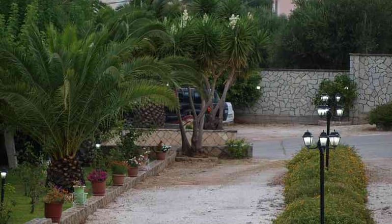Aristotelis Apartments