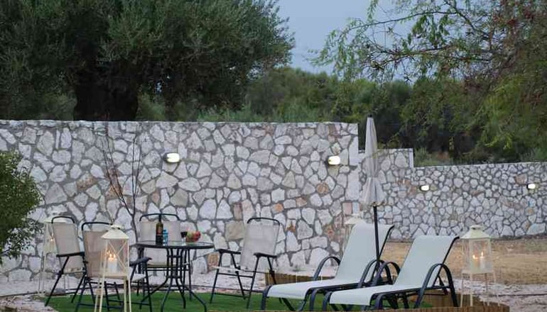 Aristotelis Apartments