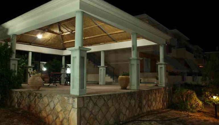 Aristotelis Apartments