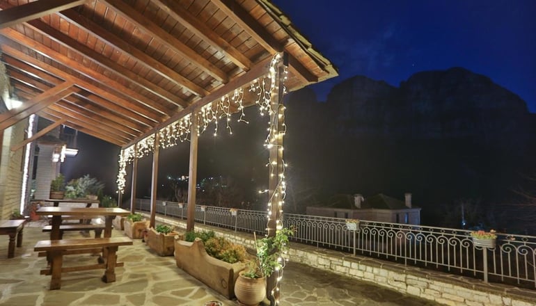 Arkefthos Mountain Hotel