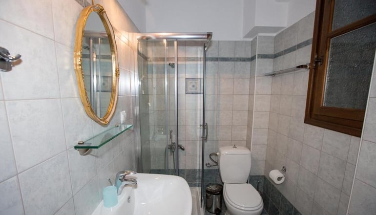 Arkefthos Mountain Hotel