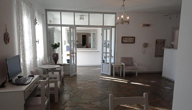 Summer Shades Paros