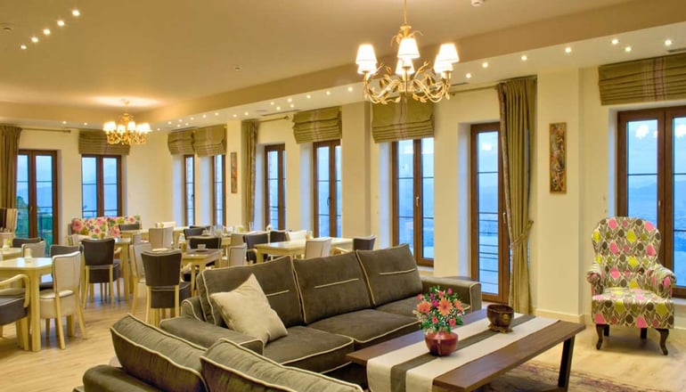 Arktos Mountain Hotel