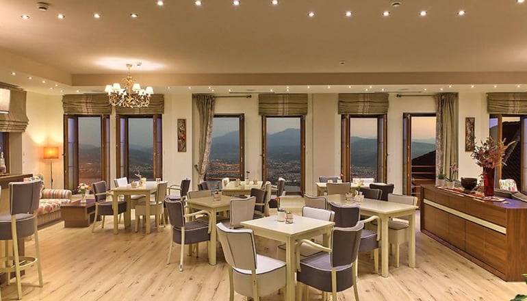Arktos Mountain Hotel