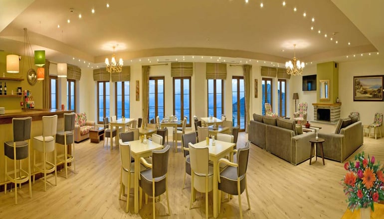 Arktos Mountain Hotel