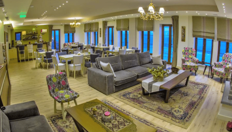 Arktos Mountain Hotel