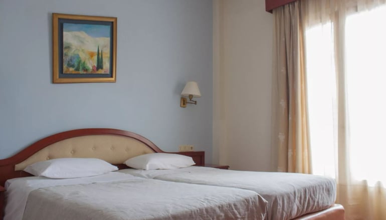 Art Pythia Hotel