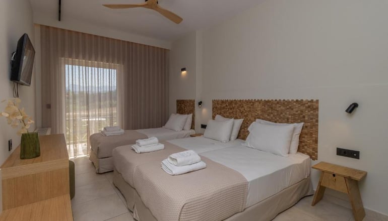 Artina Hotel - Μαραθόπολη, Μεσσηνία