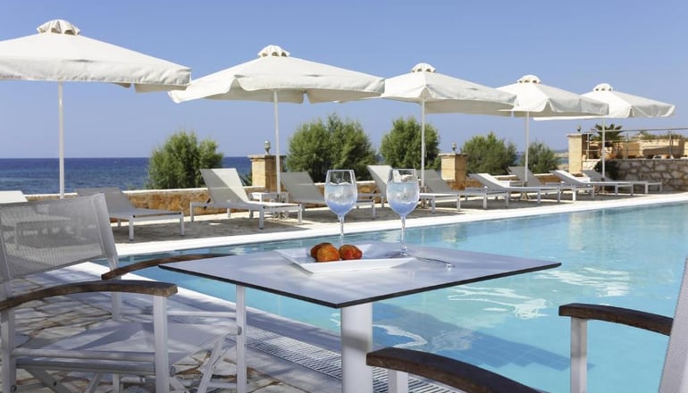 Artina Hotel - Μαραθόπολη, Μεσσηνία