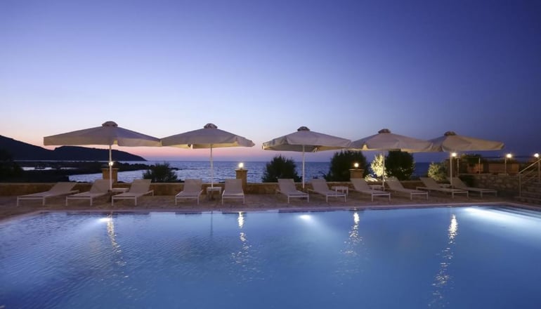 Artina Hotel - Μαραθόπολη, Μεσσηνία