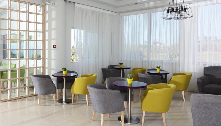 Artina Hotel - Μαραθόπολη, Μεσσηνία