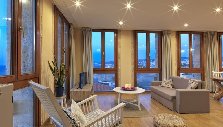 4* Astraia Residence