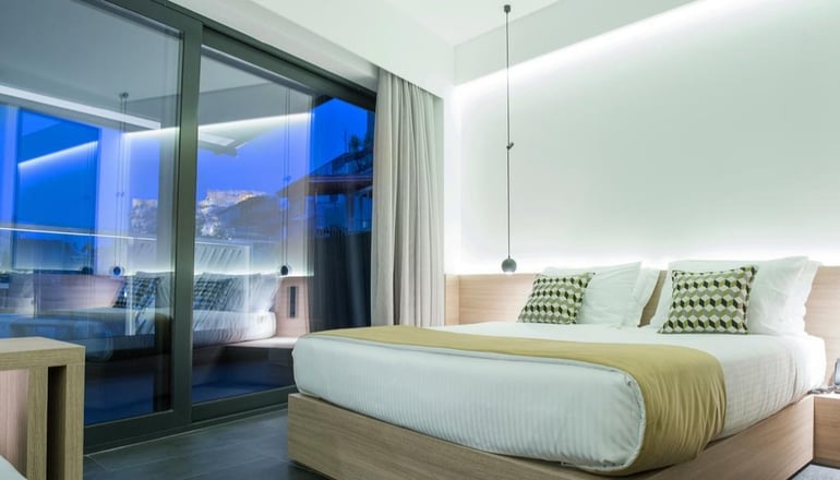 4* Athens Lodge