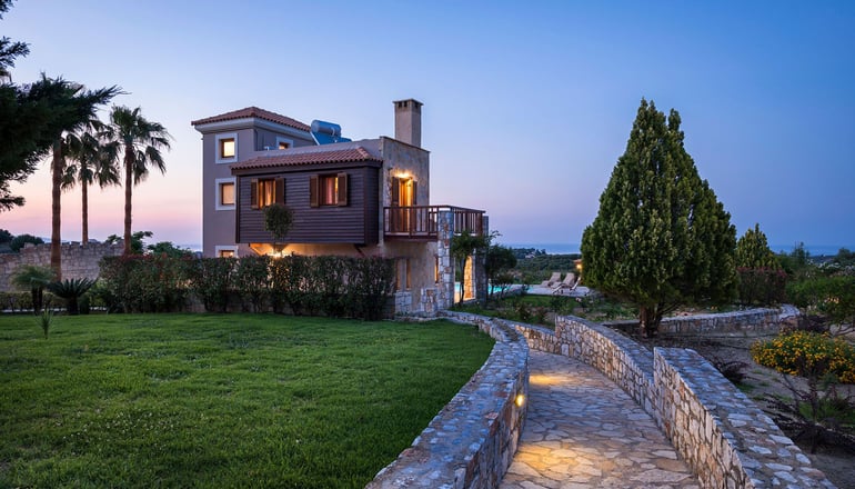 Athina Luxury Villas & Suites