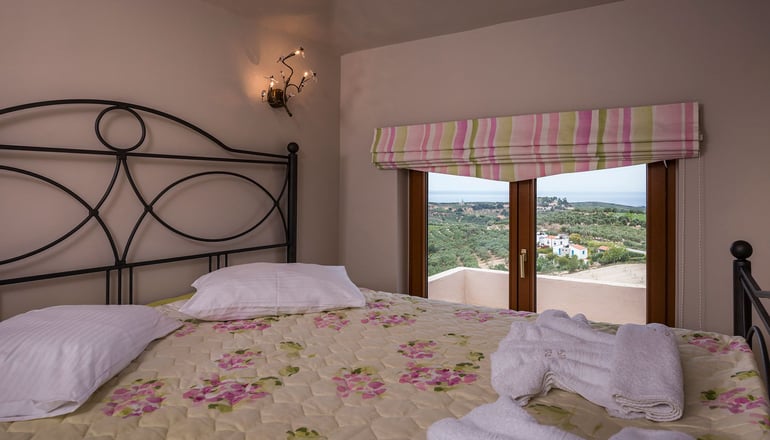 Athina Luxury Villas & Suites