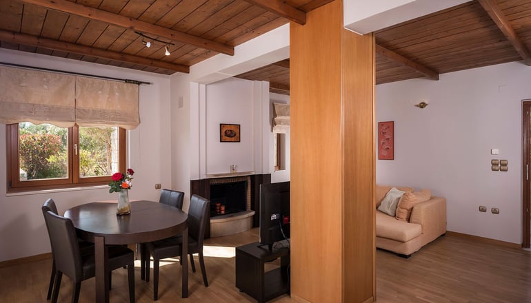 Athina Luxury Villas & Suites