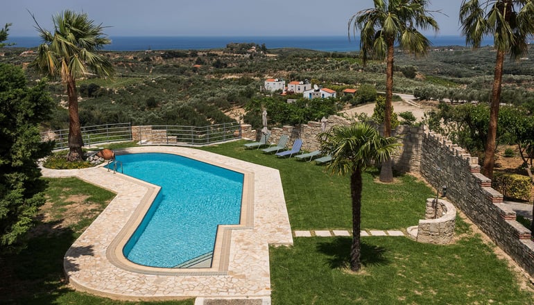 Athina Luxury Villas & Suites