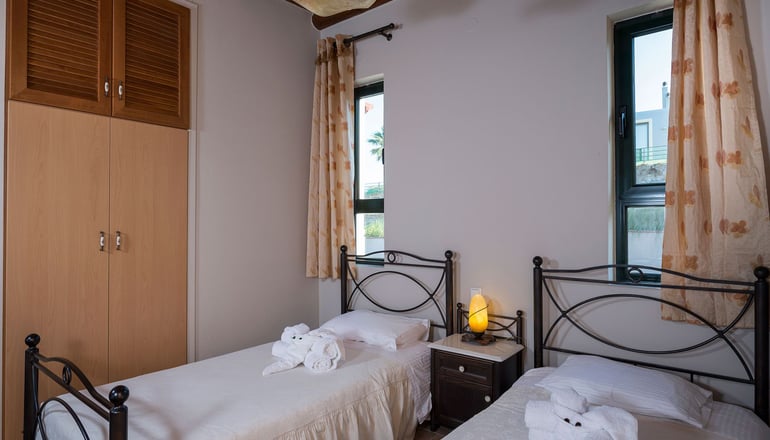 Athina Luxury Villas & Suites