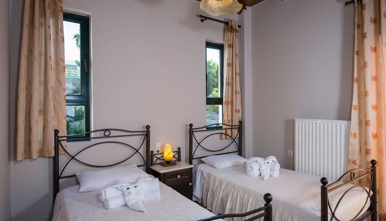 Athina Luxury Villas & Suites