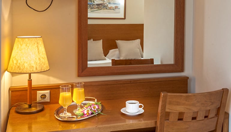 Athos Hotel - Πλάκα, Αθήνα