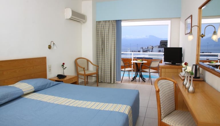 Avra Collection Coral Hotel