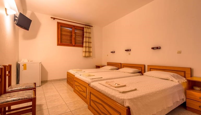 Balaskas Hotel - Διαφάνι, Κάρπαθος